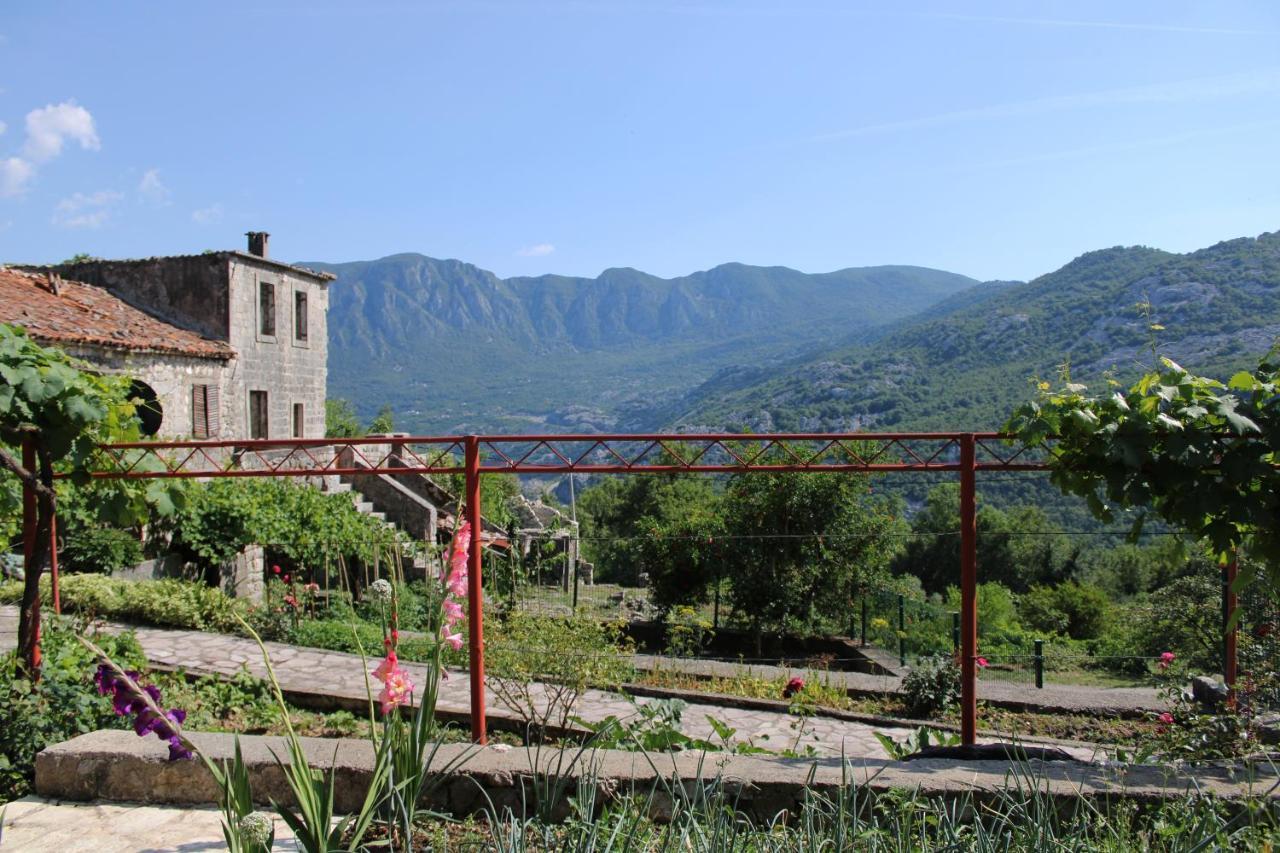 Holiday Home Gazevic Virpazar Luaran gambar